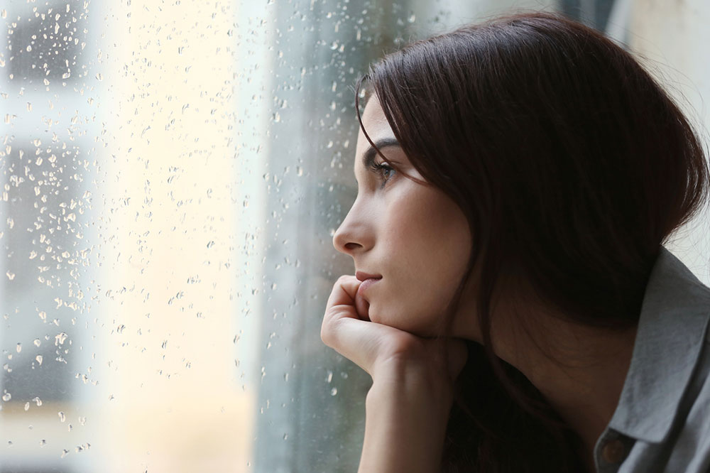 4 Early Warning Signs of Depression
