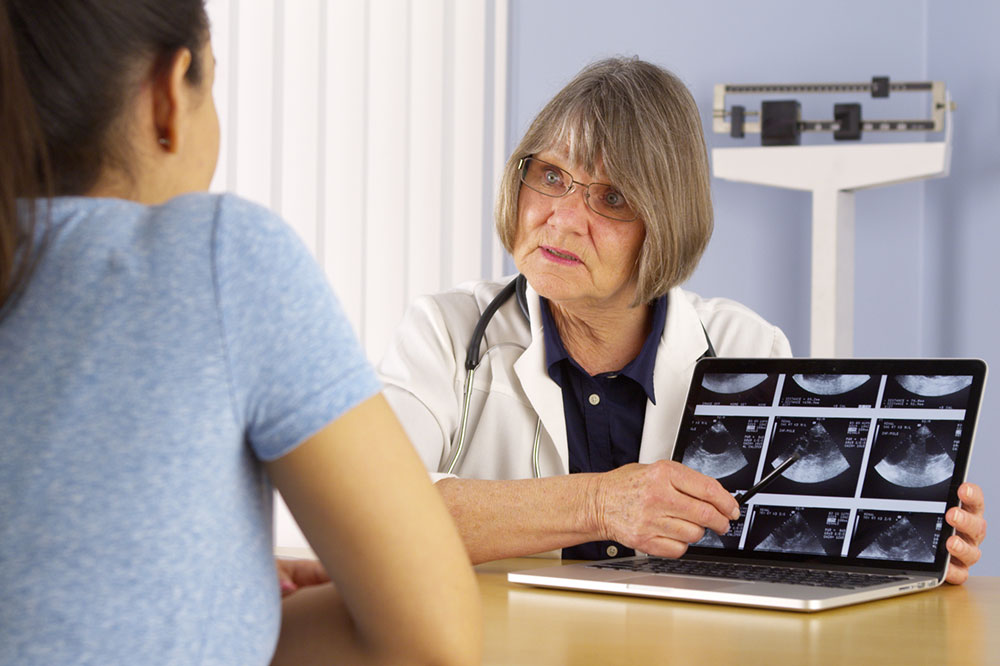 6 Early Symptoms of Ovarian Cancer
